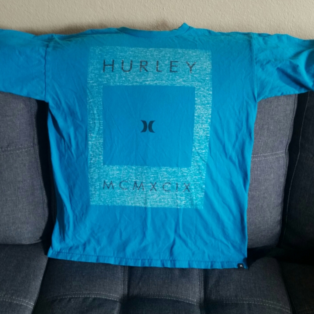 Men's Hurley t-shirt